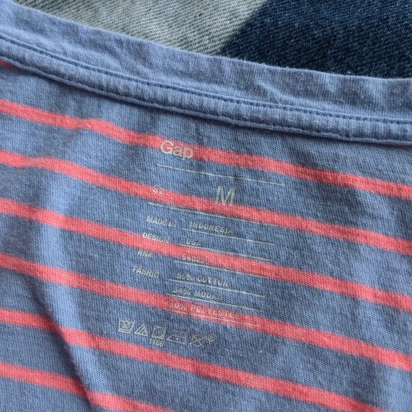 🛍️ BUNDLE ONLY | GAP purple/pink striped knit top Medium - Picture 5 of 12